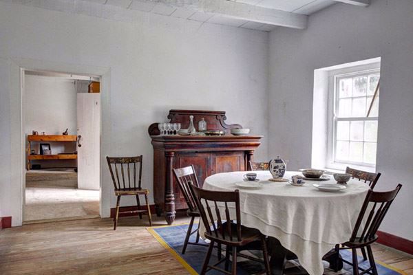 Visit de Mesa-Sanchez House
